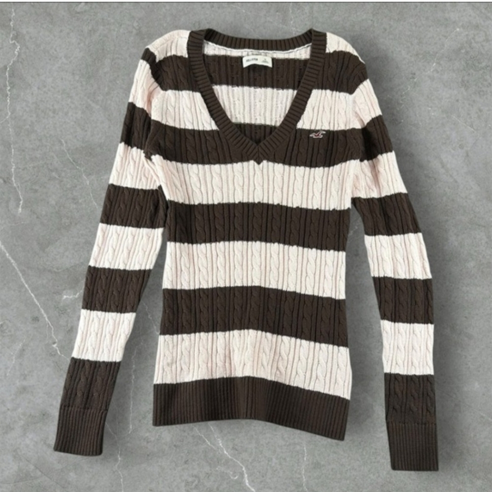 Hollister Brown and Cream Striped Cable Knit V-Neck Sweater